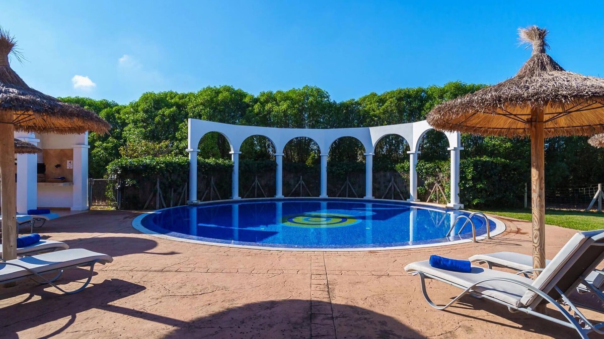 Sa Pobla Villa | Villa in Mallorca with Pool & Near Alcudia Beach