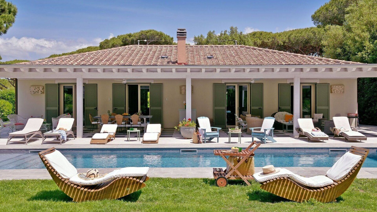Marina di Bibbona Villa | Villa in Marina Di Bibbona with 4 bedrooms sleeps 8