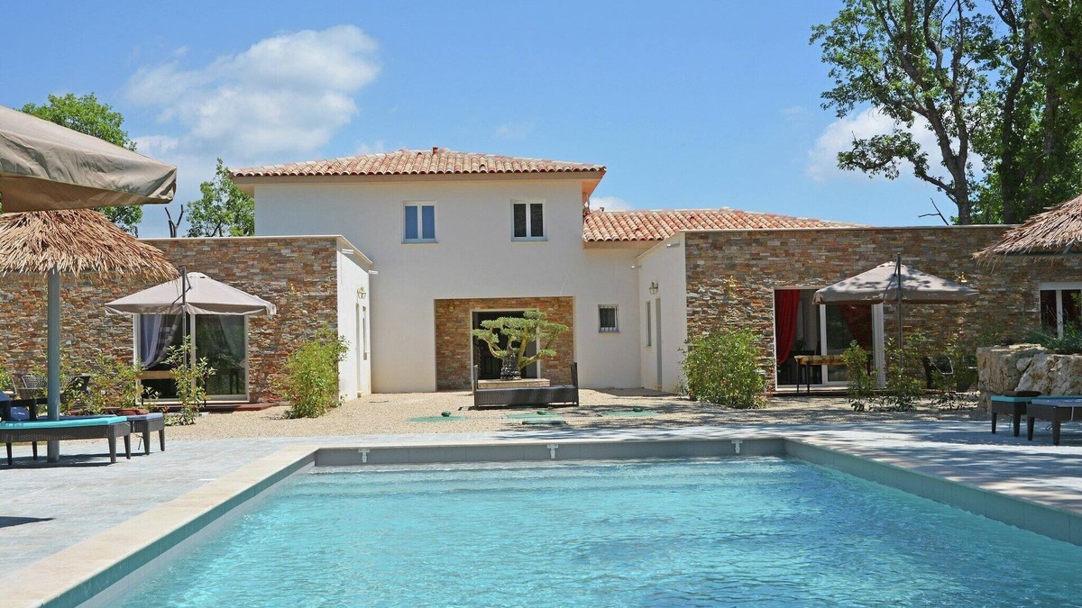 Montauroux Villa | Villa in Montauroux with Pool and Forest Views