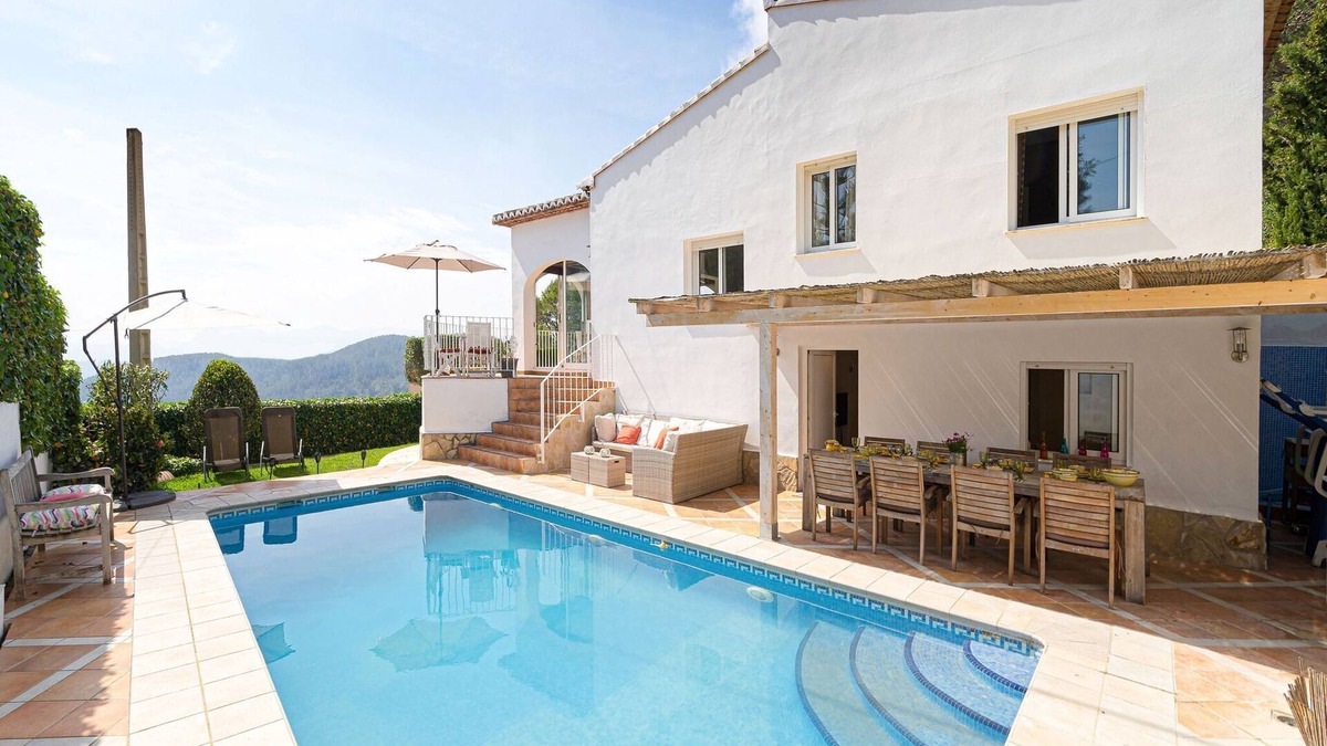 Oliva Villa | Villa in Oliva near Platja d'Oliva Beach