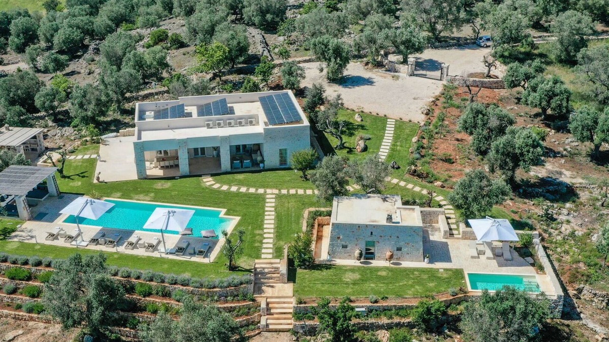 Ostuni Villa | Villa in Ostuni with 10 bedrooms sleeps 24