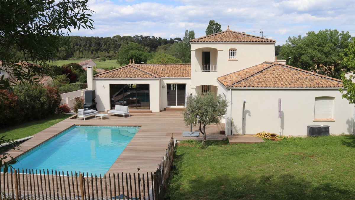Clapiers House | Villa in pine forest, 20 min Montpellier and beaches