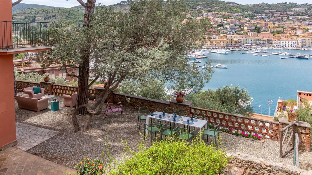 Porto Santo Stefano Villa | Villa in Porto Santo Stefano with 4 bedrooms sleeps 8