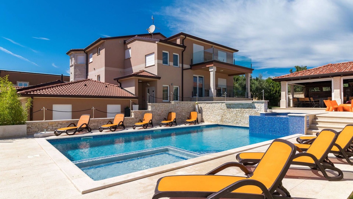 Valtura Villa | Villa in Pula with Pool near Roman Arena