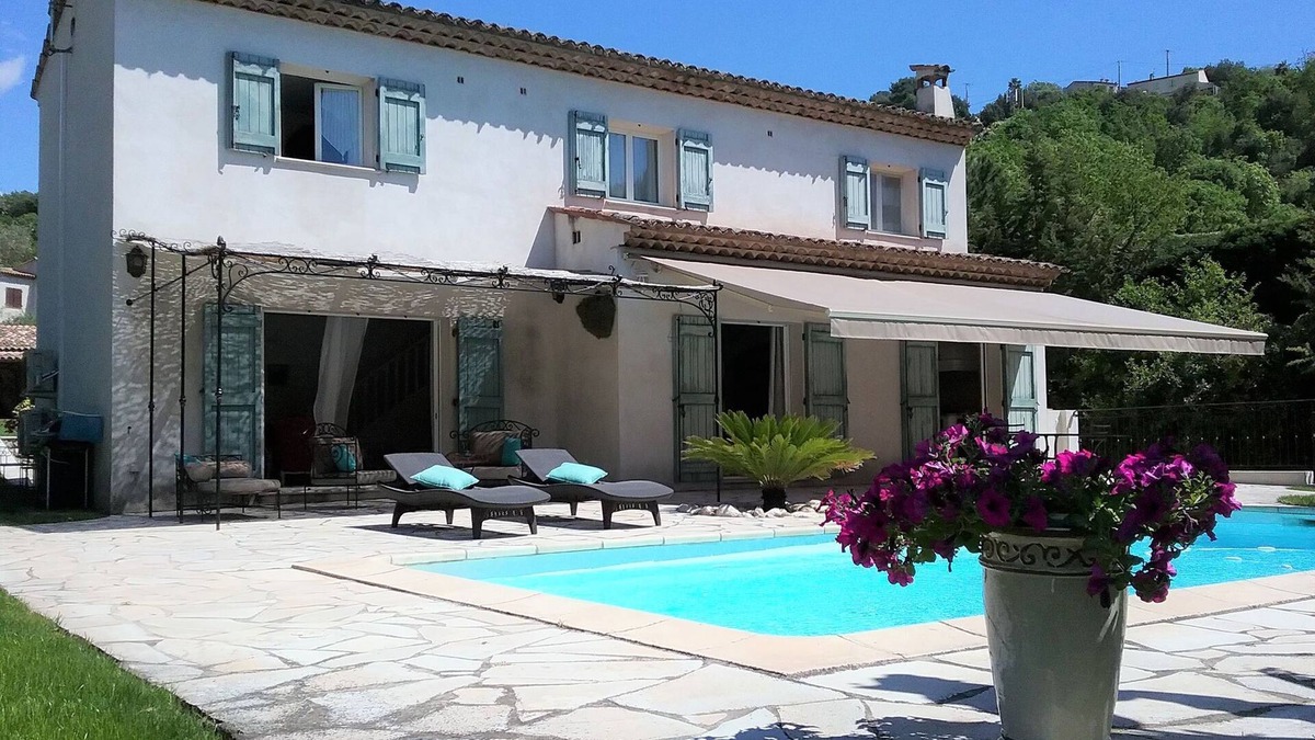 Saint-Paul-de-Vence Villa | Villa in Saint Paul with Pool & Garden