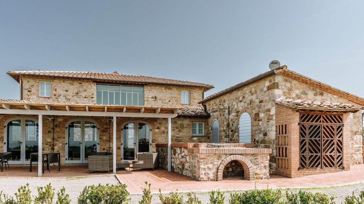 Castelnuovo Berardenga Villa | Villa in Santa Chiara with 8 bedrooms sleeps 16