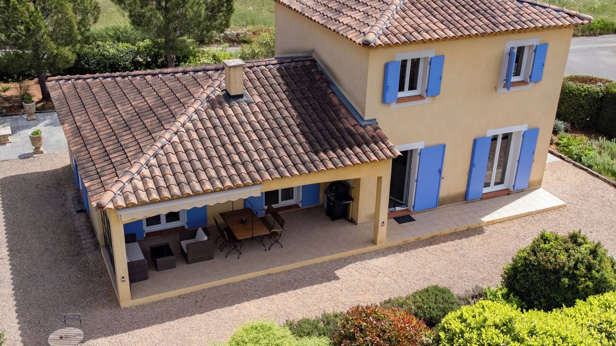 Aups Villa | Villa in small domain with pool and tenniscourt