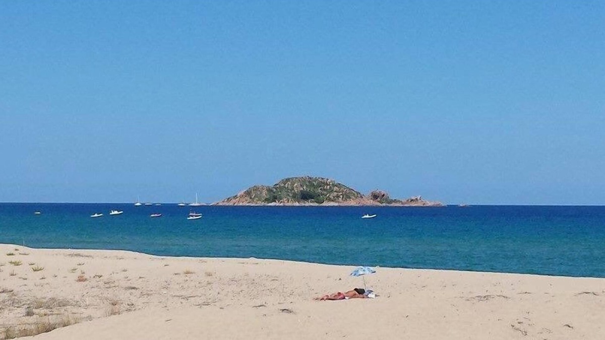 Lotzorai Villa | Villa in the country, only 800 meters from the beach roses