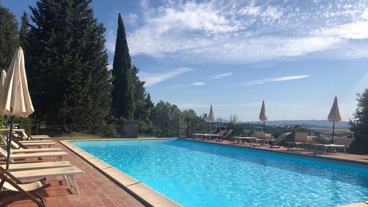 Trequanda Villa | Villa in Trequanda with 5 bedrooms sleeps 10