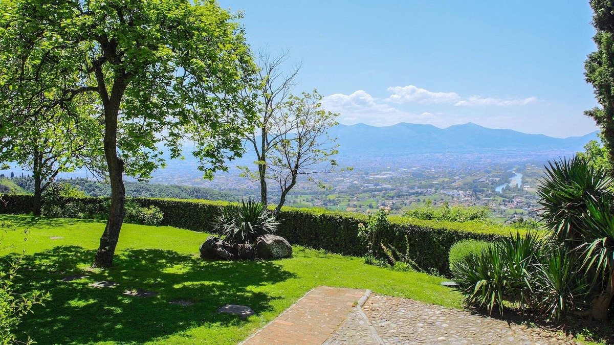 Lucca Historical Center Villa | Villa/Independent home in Ponte A Moriano with 4 bedrooms sleeps 8