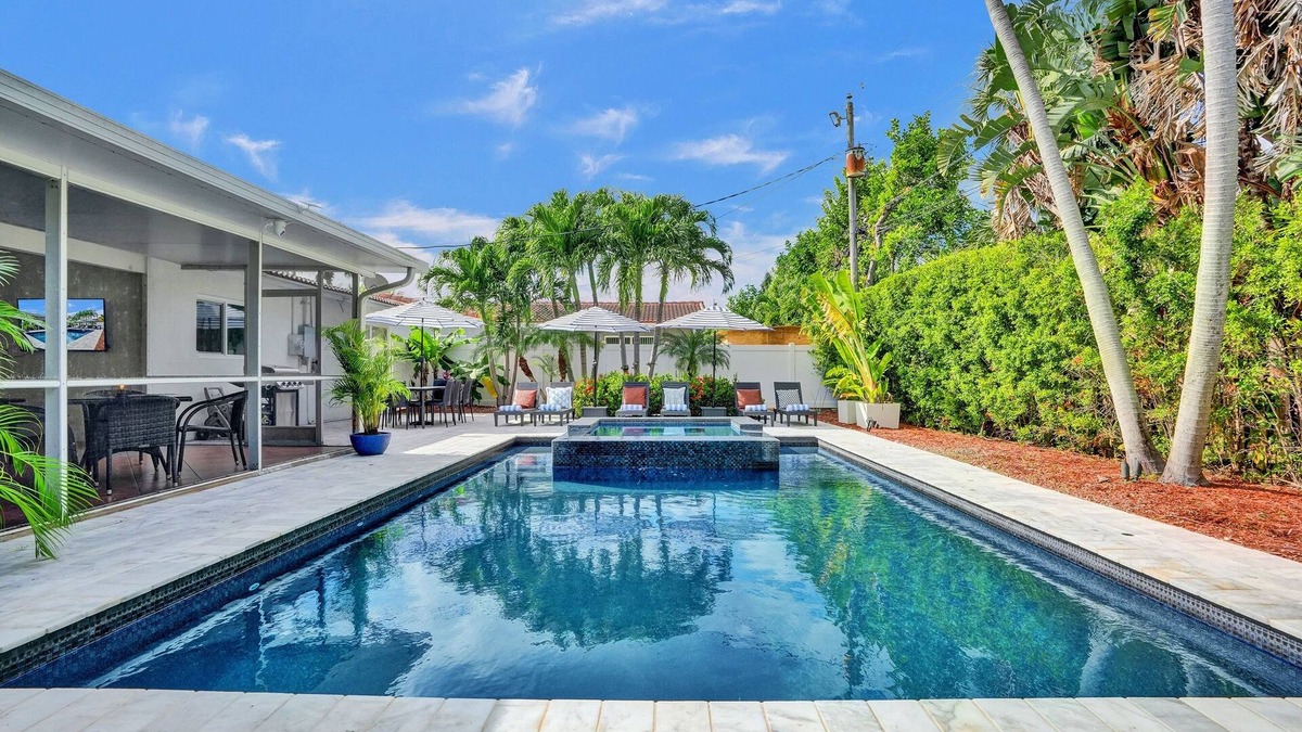 Imperial Point House | Villa Indigo by The Guest/House Collection