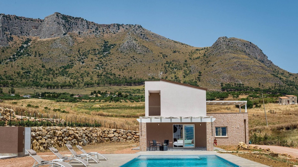Castellammare del Golfo Villa | Villa Mirò with private pool