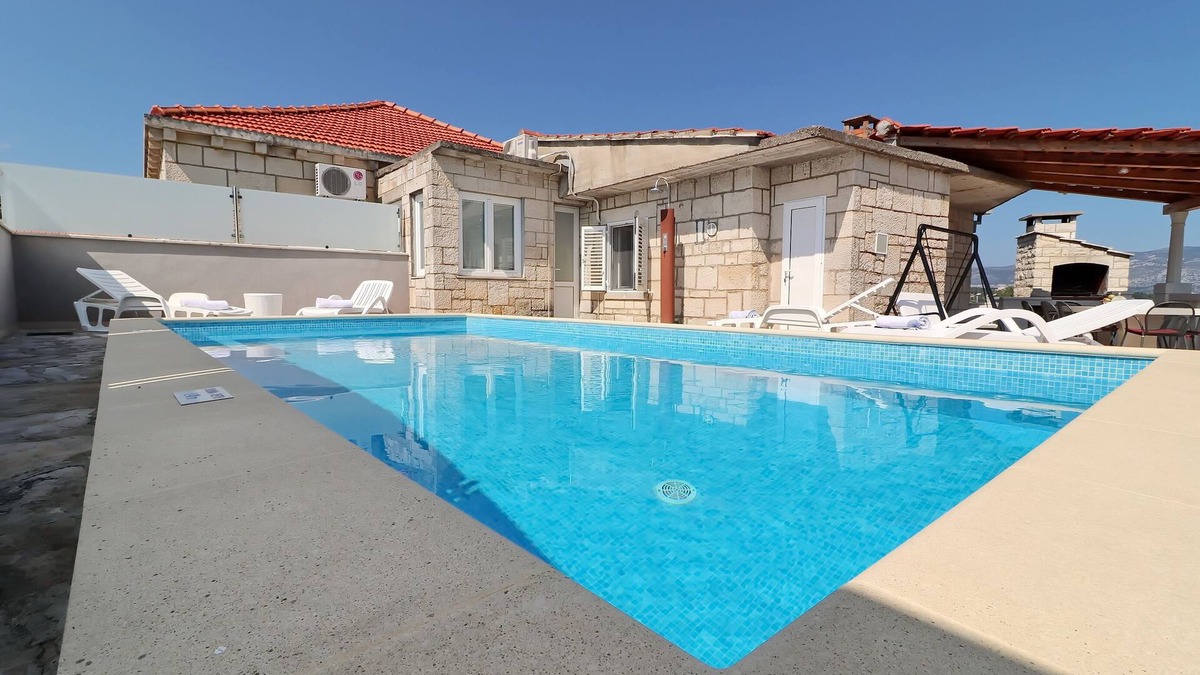 Zrnovo Villa | Villa Ivana-Three-Bedroom Villa with Private Pool