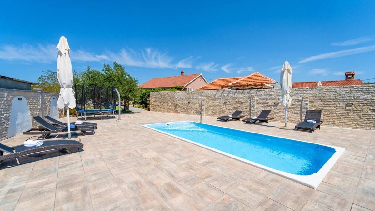 Donje Rastane Villa | Villa Jadran - Three Bedroom Villa, Sleeps 7