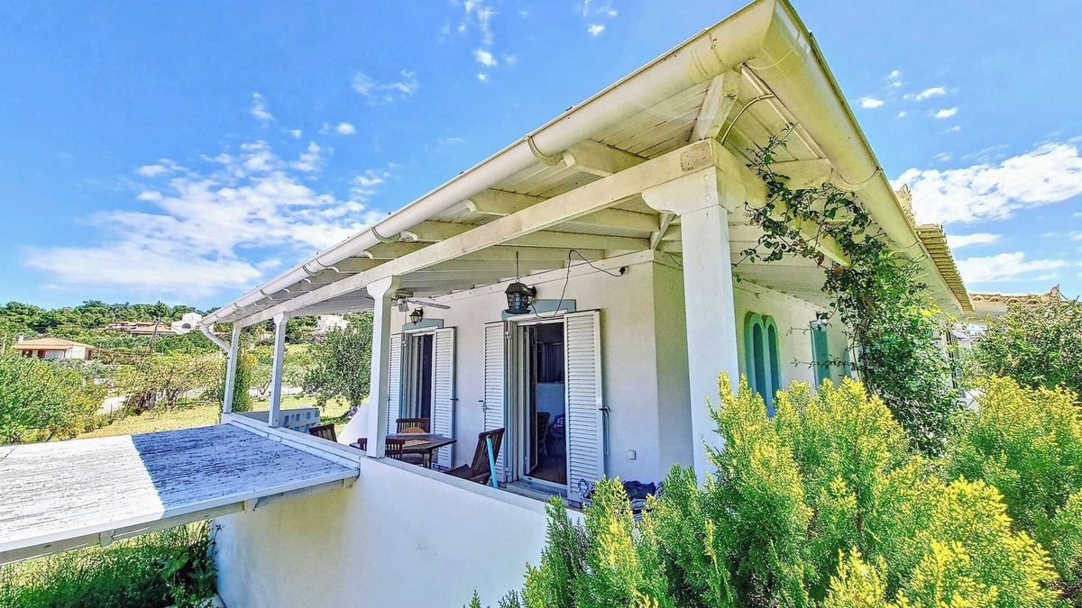 Kosta Villa | Villa 'Jolie Proche Des Plages' with Sea View, Wi-Fi and Air Conditioning