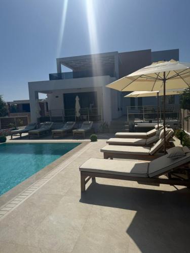 Argassi Apartment | Villa Jolla-Private Pool-Ideal for big groups By Villa Mana Gers