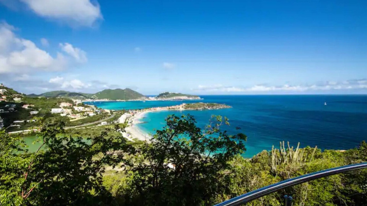 Indigo Bay Villa | Villa Kailani 4 bedroom with Stunning Ocean Views