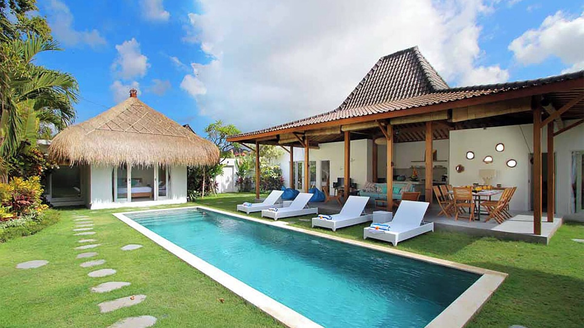 Petitenget Villa | Villa Kaly Few Minutes Walking to Seminyak Oberoi