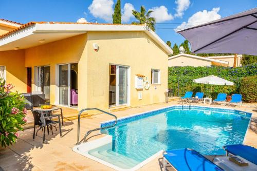 Pegeia Villa | Villa Kampos