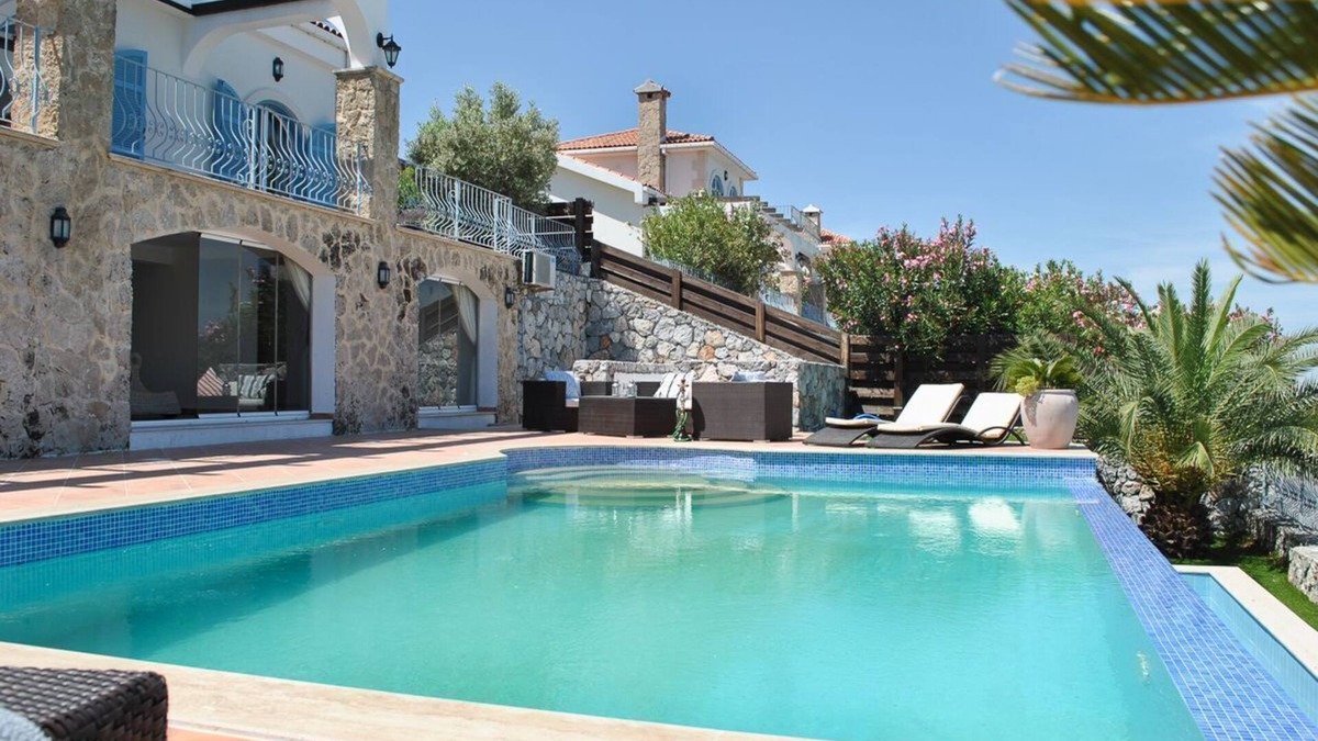 Zeytinlik Villa | Villa Karkot - Four Bedroom Villa, Sleeps 8