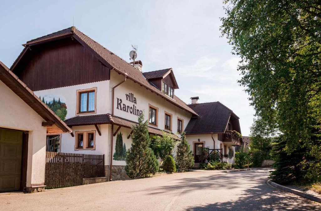 Prasily Hotel | Villa Karolina