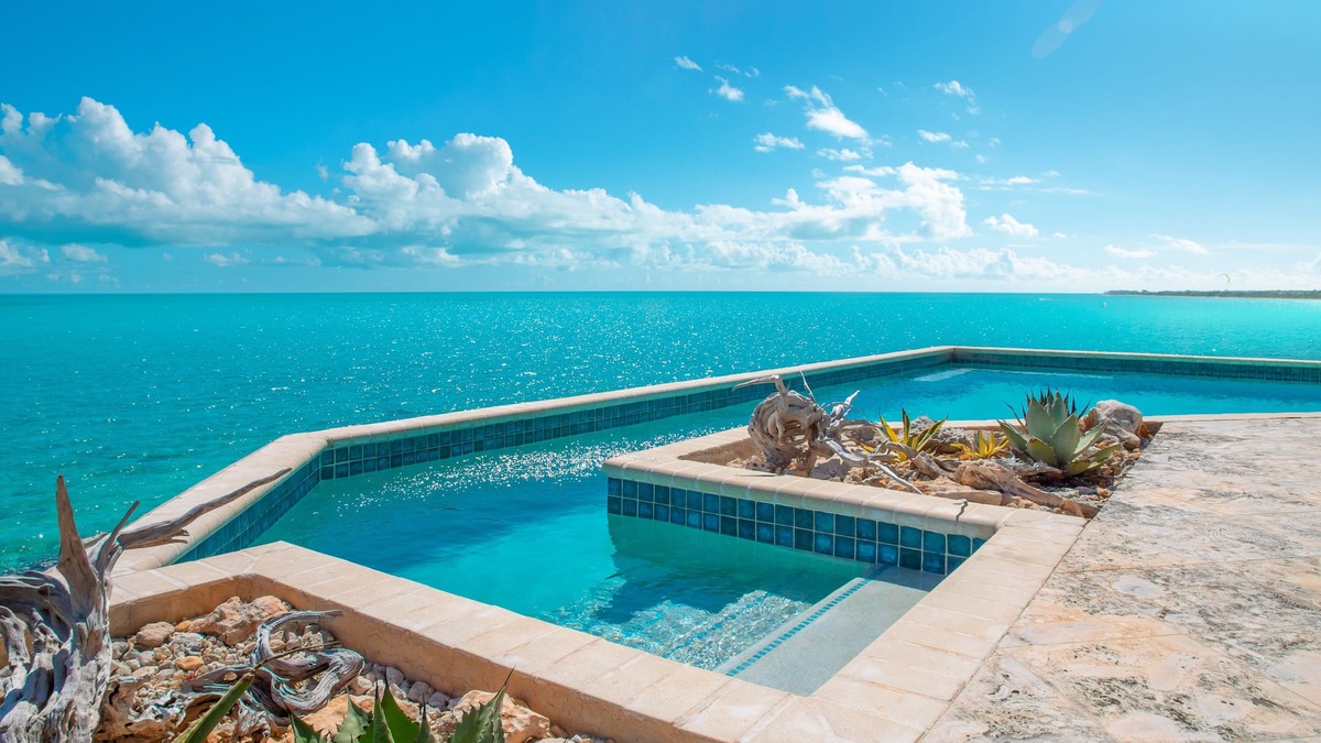 Leeward Settlement House | Villa Kendara~DEAL 9/20-10/4~BeachFront~Private~Gated GuestHouse~Panoramic View