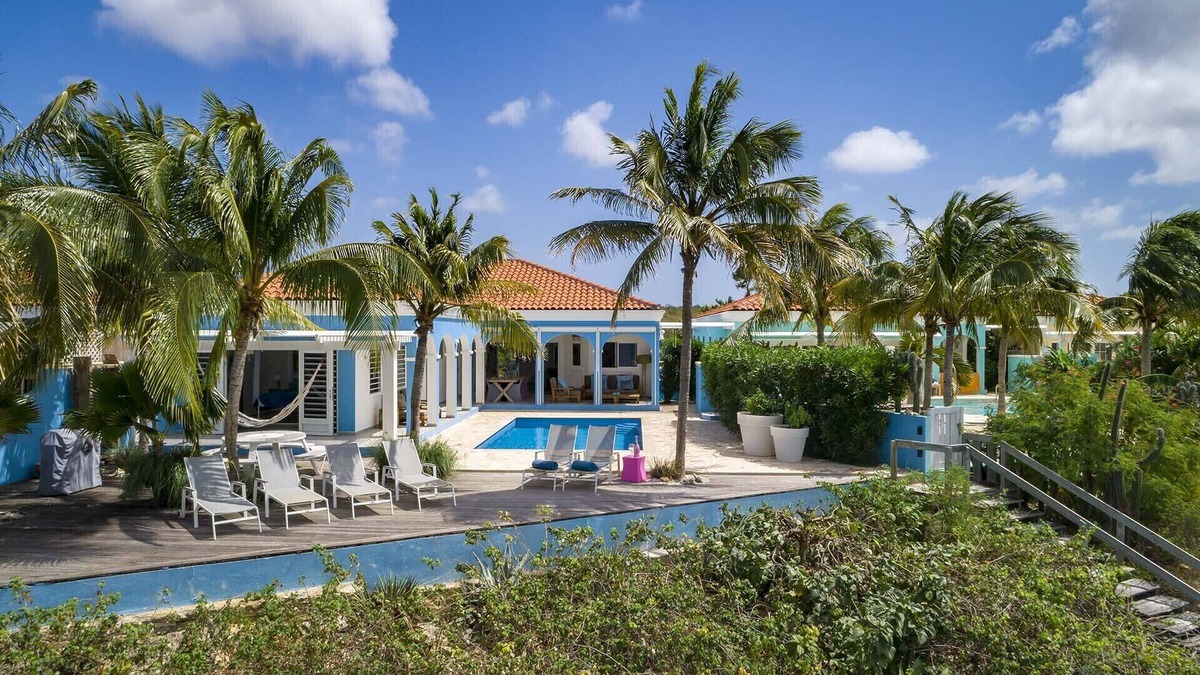 Sabadeco Villa | Villa Kiki Oceanfront Residence With Pool, Located Right On The Caribbean Sea