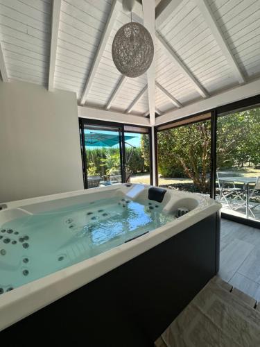 Vitrac Apartment | Villa KIKO, Gîte Spa & Sauna privatifs -5 min- Sarlat
