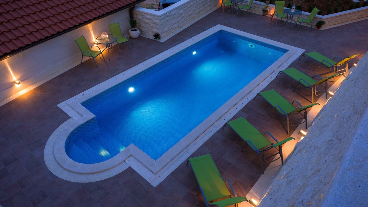 Hvar Apartment | Villa Kogo Apartment 3 with a swimming pool, city center Hvar