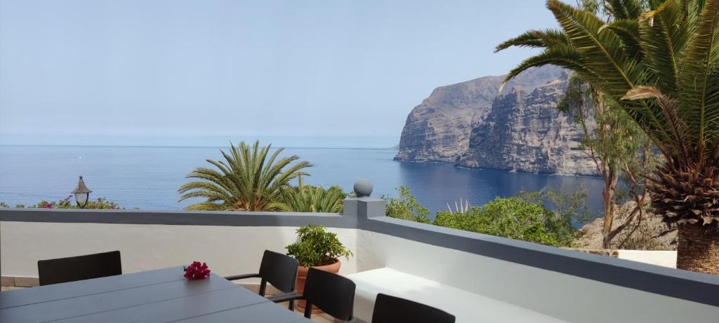 Los Gigantes House | Villa Los Gigantes View