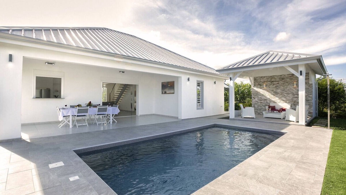 Saint-Francois Villa | VILLA L'INDIA - Family Haven of Peace Near Golf