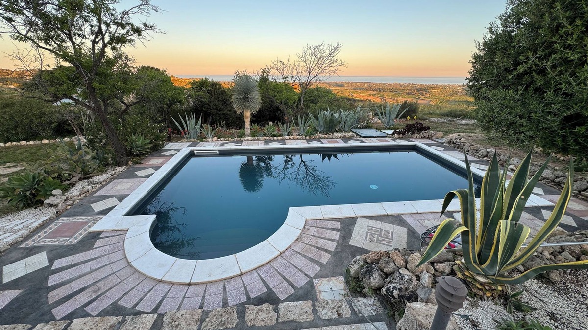 Avola Villa | VILLA LA CAVA of the NOTO Valley