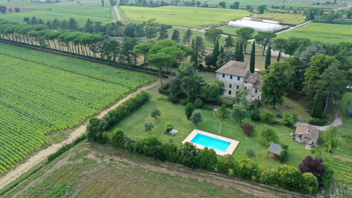 San Giustino Villa | Villa La Contessa - Villa La Contessa