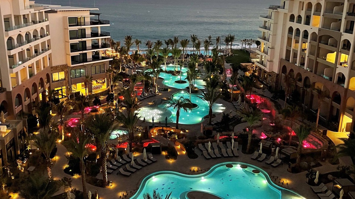 Chula Vista Villa | Villa La Valencia 3 Bedroom Penthouse Oceanfront Suite - Overlooking the beach!