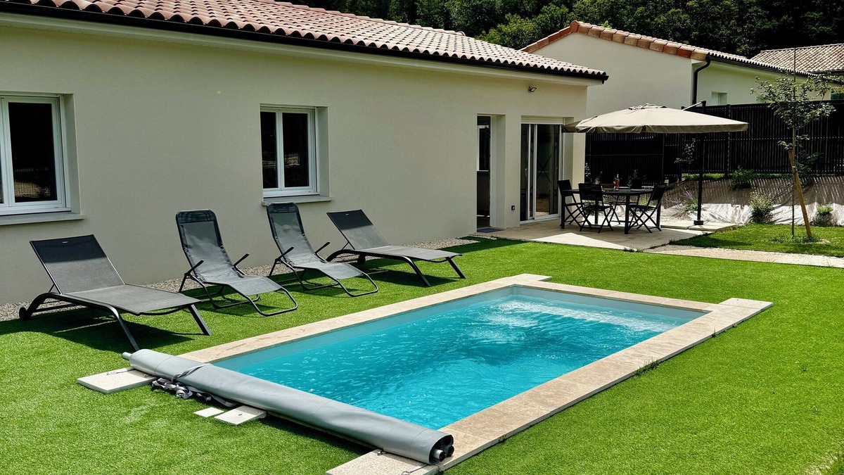 Pont-de-Labeaume Villa | Villa la Volane, Ardèche (3)