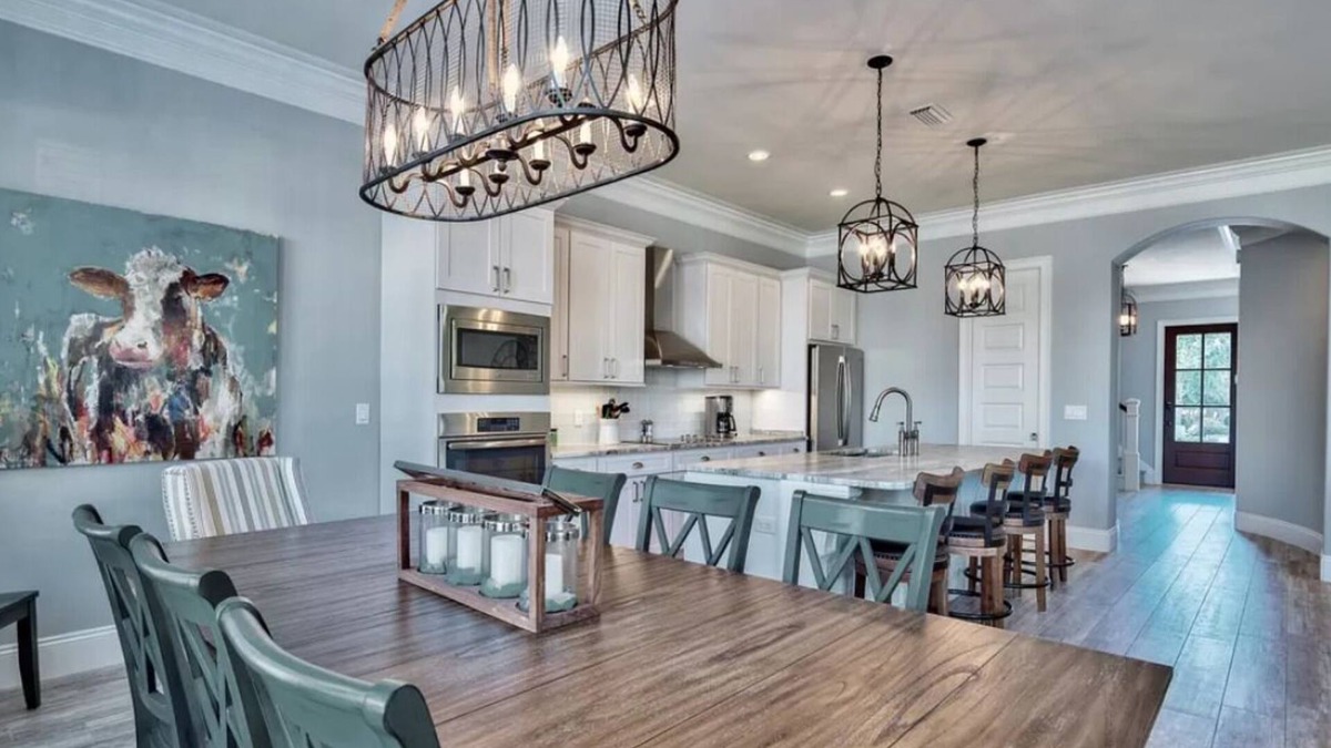 Villa Lago House | Villa Lago Luxury! Comfort Abounds! Steps to Baytowne Wharf, 2 Golf Carts!