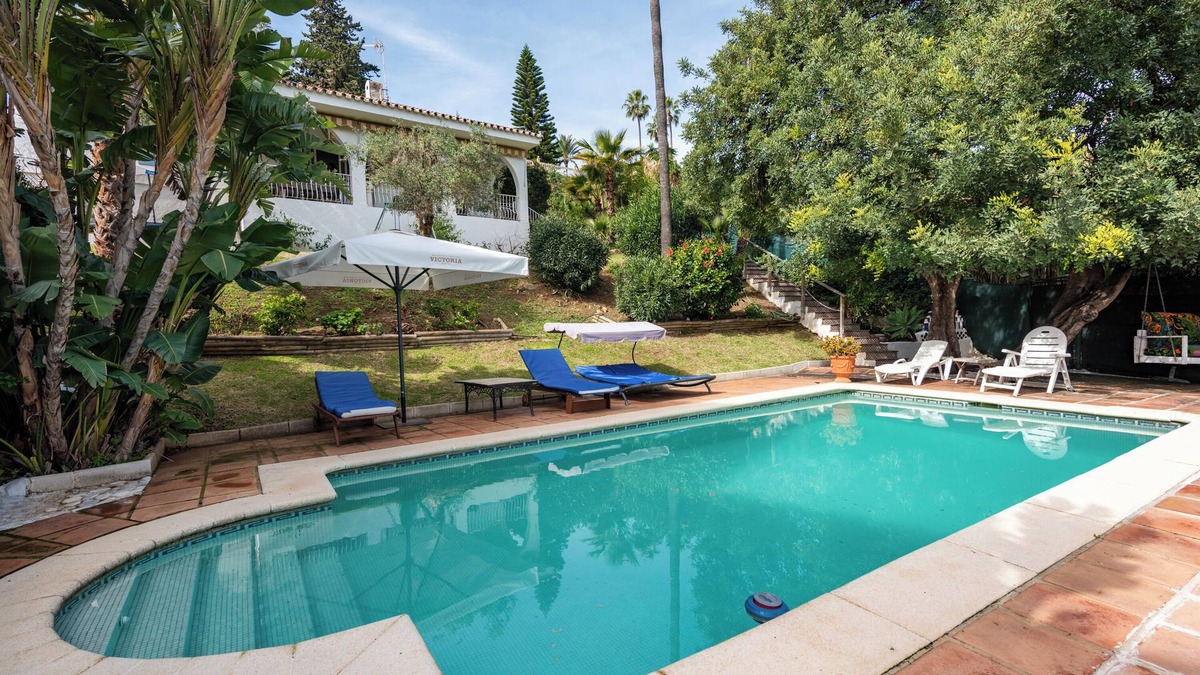 New Golden Mile Villa | Villa 'Las Cancelas' with Sea View, Private Pool and Wi-Fi