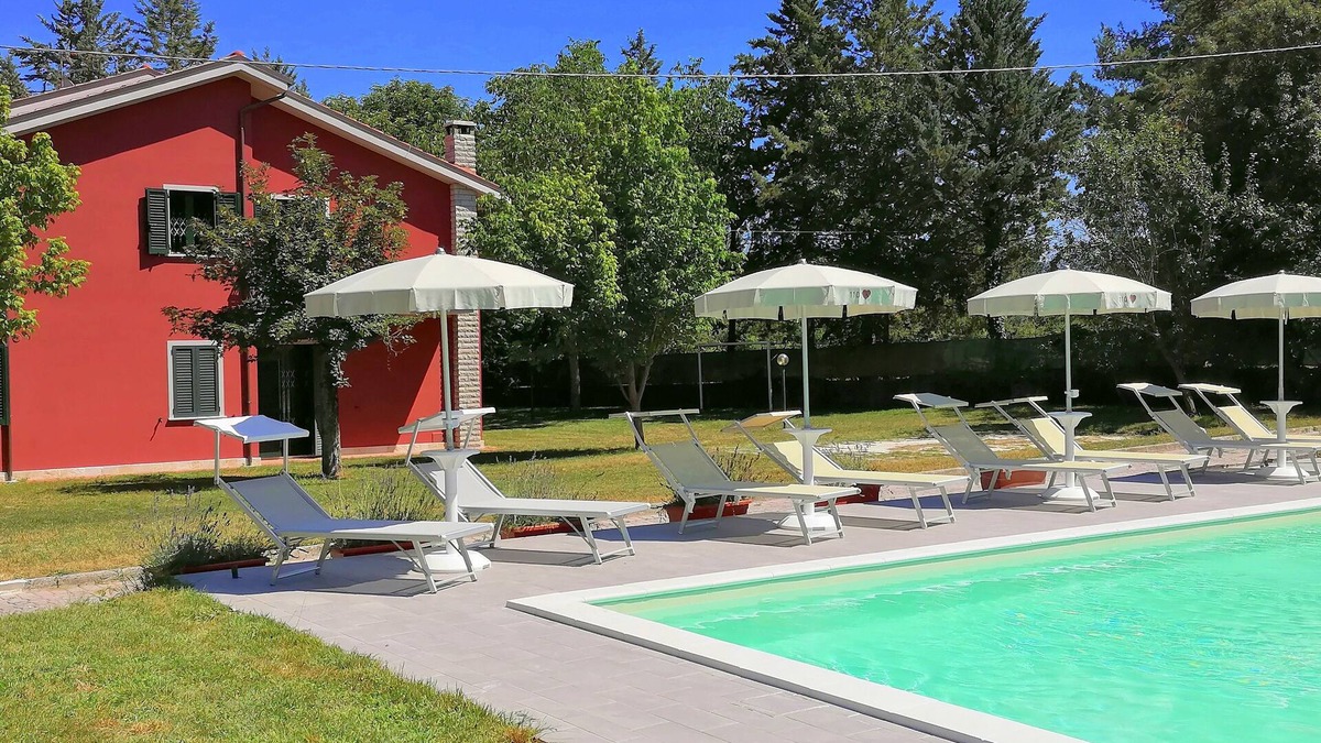 Cagli House | Villa Laura with private pool, a comfy country house near Acqualagna