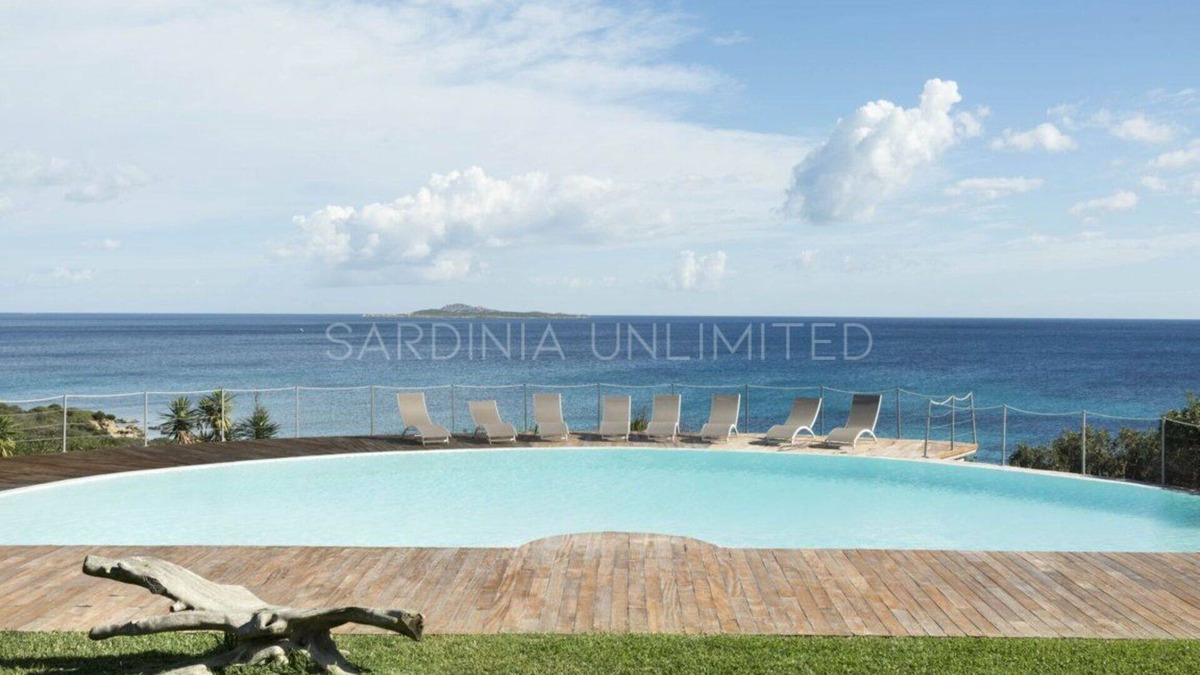 Portisco Villa | Villa Lavish Art- SARDINIA UNLIMITED