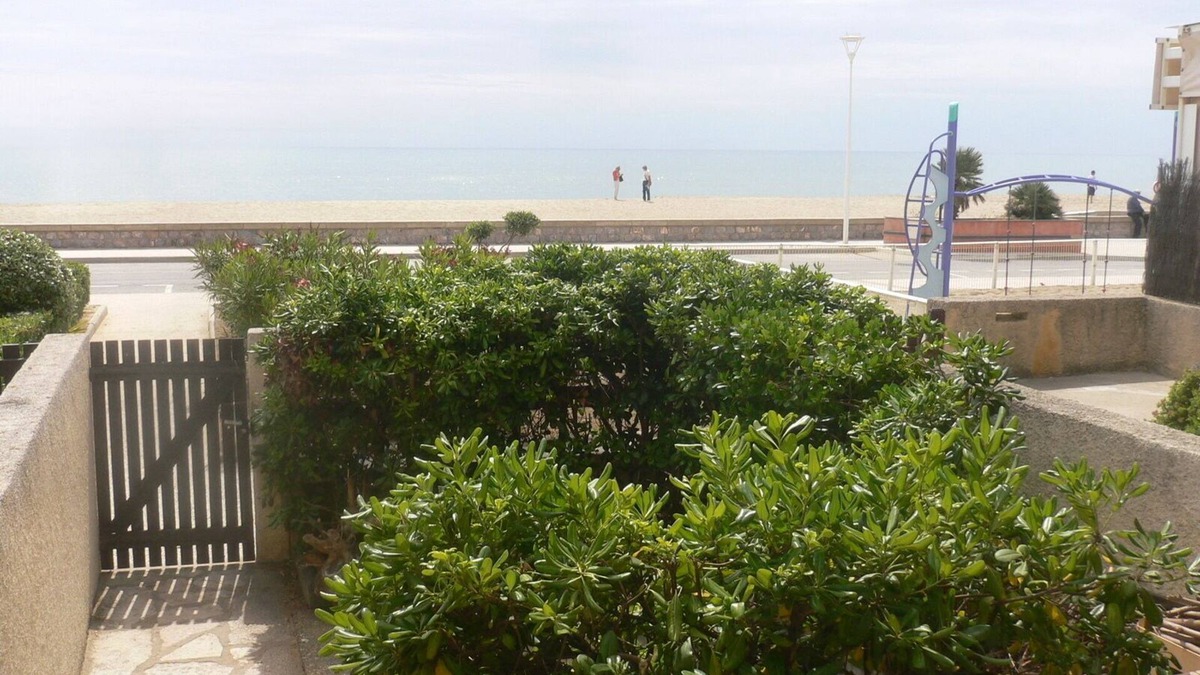 Leucate House | Villa le golf, air-conditioned, 3-star rating.