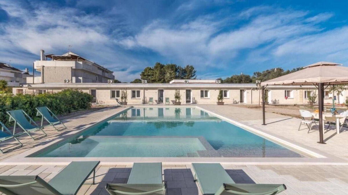Taranto Apartment | Villa Lea 1000 meters from the famous beach of Lido Silvana, Marina di Pulsano