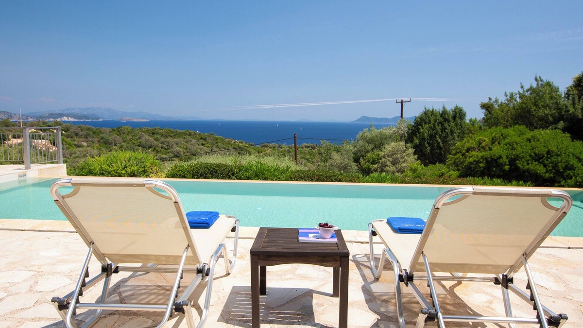 Sivota Villa | Villa Lefki – spacious (180m2) contemporary villa with XL infinity pool
