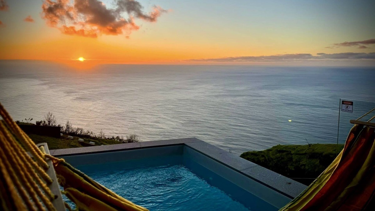 Faja da Ovelha Villa | Villa Leonor, an exclusive 3-bedroom cliff-side retreat, luxury and tranquillity
