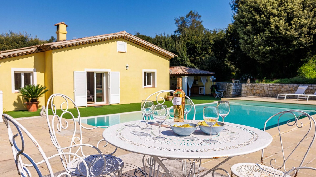 La Colle-sur-Loup Villa | Villa les Lilas - In the heart of nature
