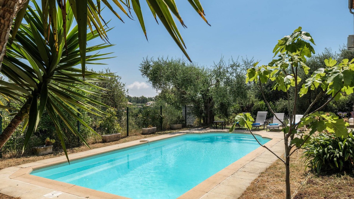 La Gaude Villa | Villa Les Oliviers – Pool & garden for families