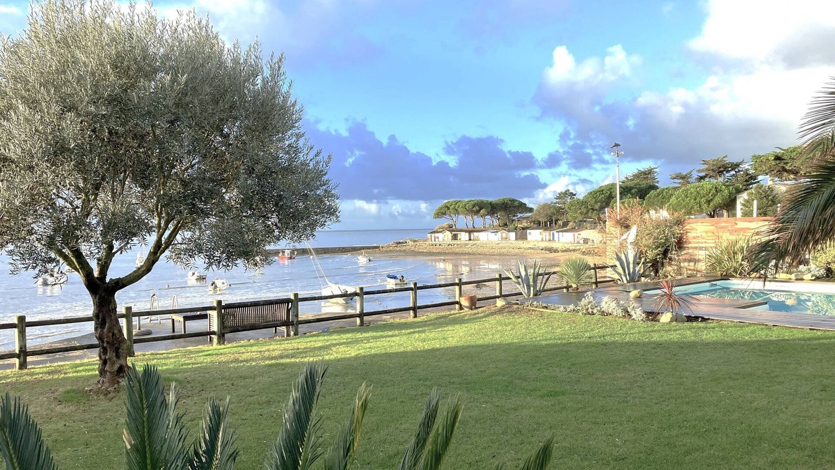 Angoulins Villa | Villa "les pieds dans l'eau" La Rochelle south for 10 people