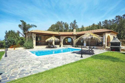 Pomos Villa | Villa Lianti