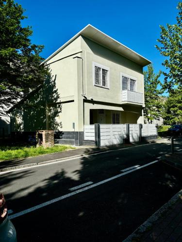 San Donato Milanese House | Villa Life