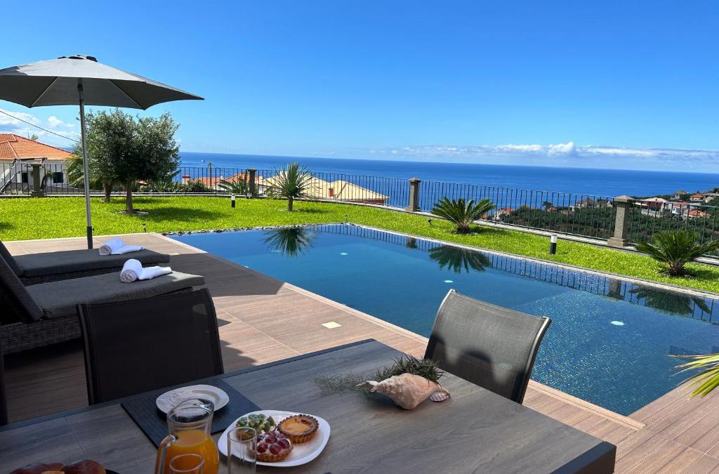 Canhas Villa | Villa Livramento