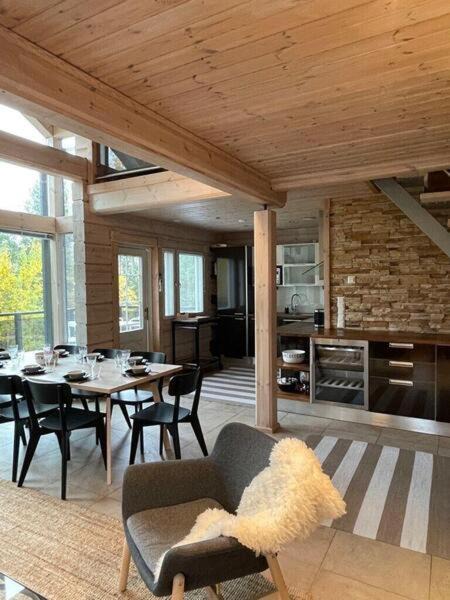 Jamsa Ski Chalet | Villa Loiste Himos luksushuvila